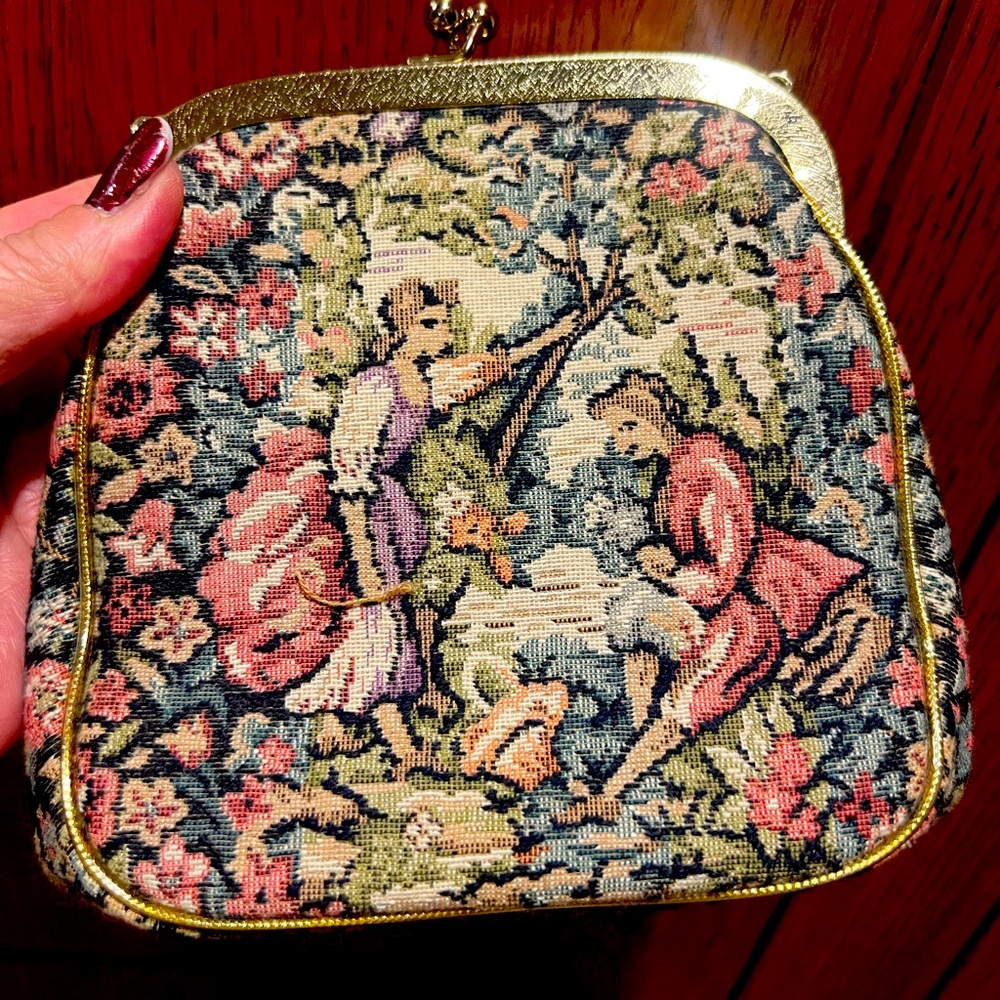 Stunning Vintage Julius Resnick Tapestry❤️ Bag Purse Garnet Red Silk Lining 🔥